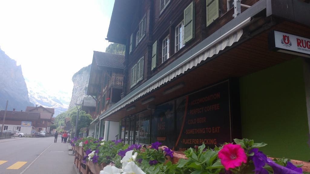 Base Cafe Homestay Lauterbrunnen