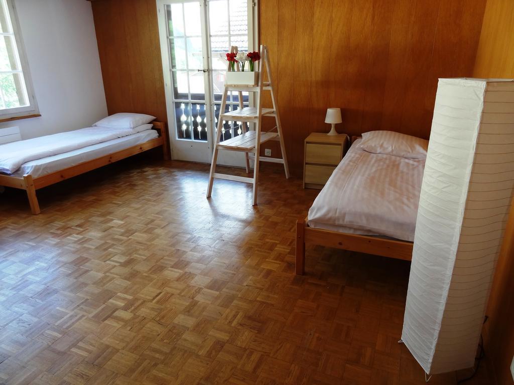 Homestay Base Cafe Lauterbrunnen