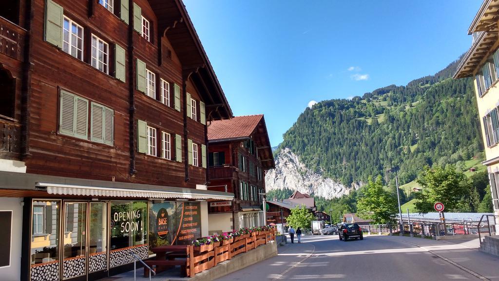 Base Cafe Lauterbrunnen